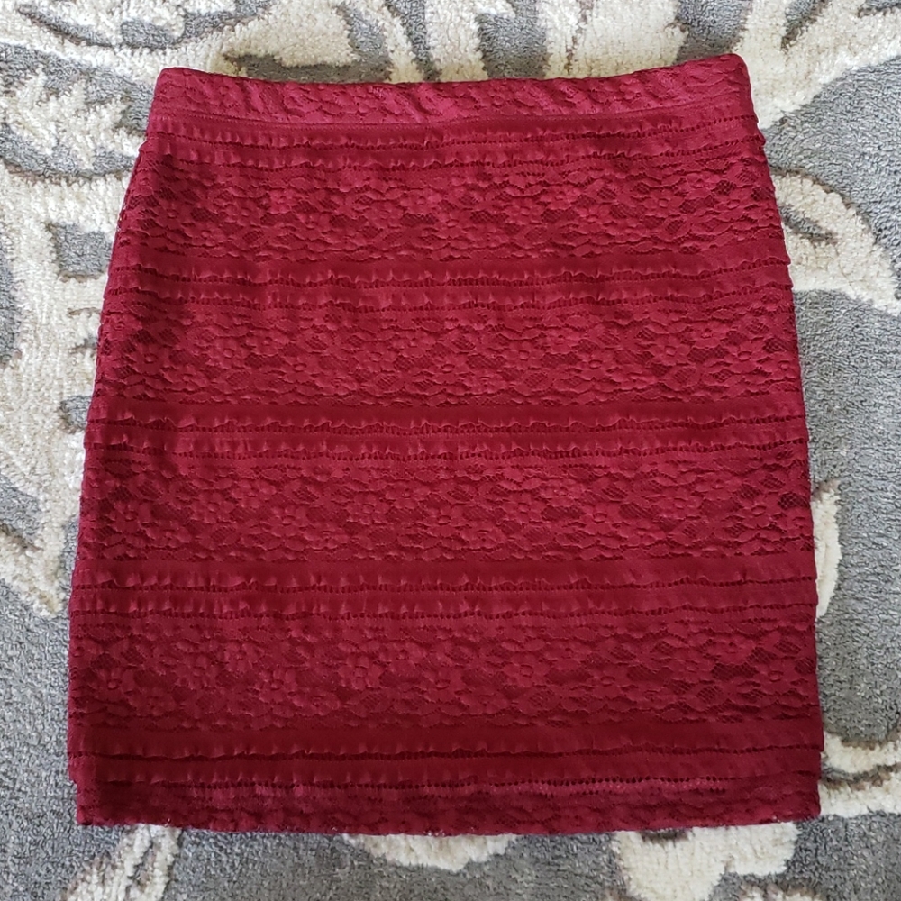Lace skirt